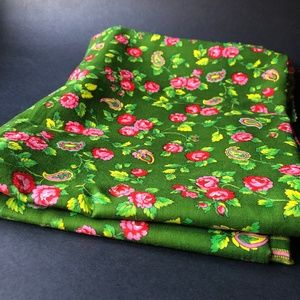 VINTG Pink and Green Floral Roses Paisley Fabric